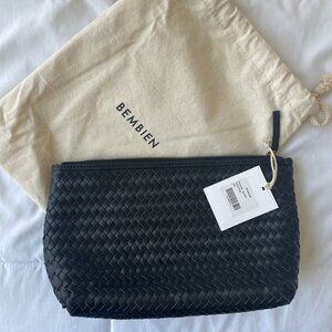 Bembien Pouche in black woven leather